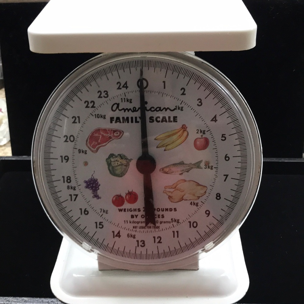 Vintage retro American scale!